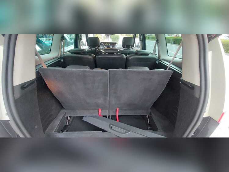 Renault Grand Scenic 1.6 dci 130cv foto 6